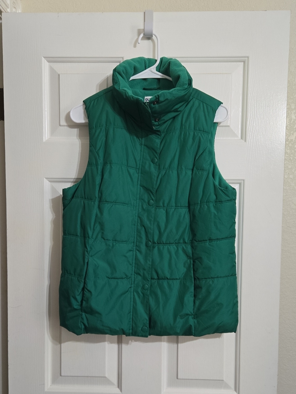 Old Navy Green Quilted Puffer Vest
